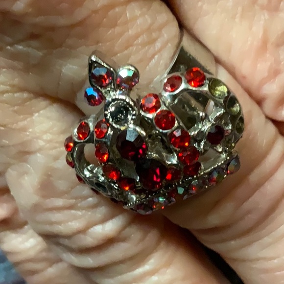miscellaneous rings - Picture 1 of 4